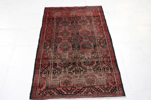 Baluch Red Hand Knotted 29 X 48 Area Rug 99-111412 Image 1