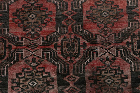 Baluch Red Hand Knotted 29 X 48 Area Rug 99-111412 Image 5