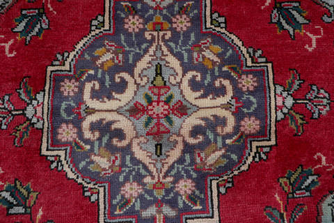Tabriz Red Hand Knotted 211 X 43  Area Rug 99-111421 Image 6