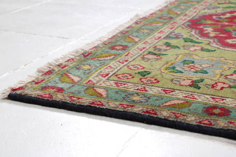 Tabriz Red Hand Knotted 32 X 49  Area Rug 99-111422 Image 9