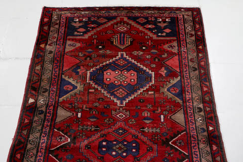 Zanjan Red Runner Hand Knotted 33 X 65 Area Rug 99-111453 Image 3