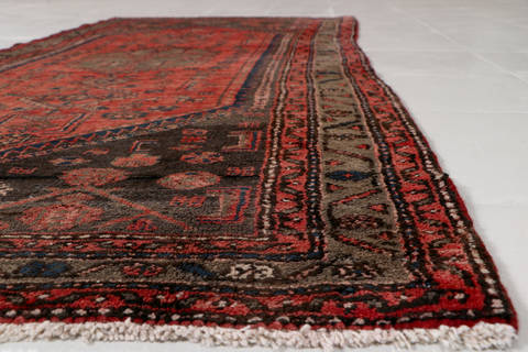 Zanjan Red Hand Knotted 34 X 63 Area Rug 99-111500 Image 7