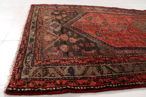 Zanjan Red Hand Knotted 34 X 63 Area Rug 99-111500 Image 8