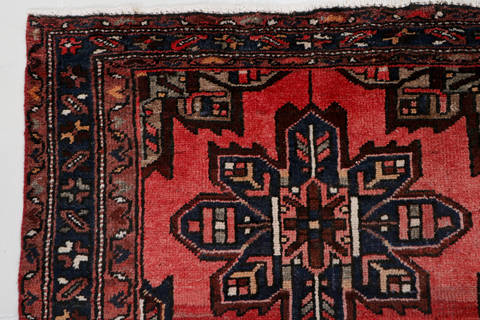 Zanjan Red Runner Hand Knotted 33 X 67 Area Rug 99-111502 Image 4