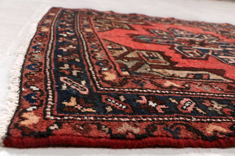 Zanjan Red Runner Hand Knotted 33 X 67 Area Rug 99-111502 Image 6