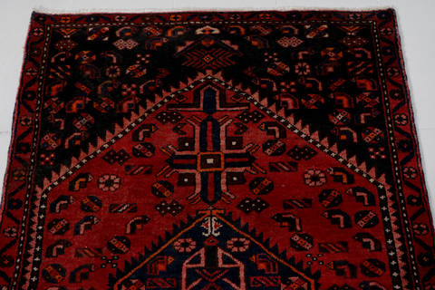 Zanjan Red Hand Knotted 36 X 60 Area Rug 99-111503 Image 3