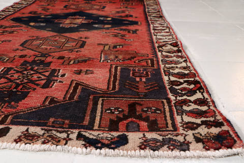 Zanjan Red Runner Hand Knotted 29 X 62 Area Rug 99-111509 Image 6