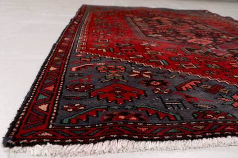 Zanjan Red Hand Knotted 37 X 62 Area Rug 99-111525 Image 8