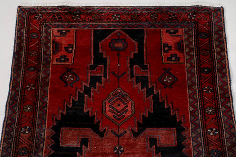 Hamedan Red Runner Hand Knotted 33 X 66 Area Rug 99-111538 Image 2