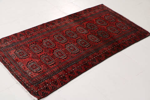 Baluch Red Hand Knotted 30 X 59 Area Rug 99-111540 Image 4