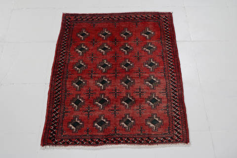 Turkman Red Square Hand Knotted 27 X 30 Area Rug 99-111646 Image 1