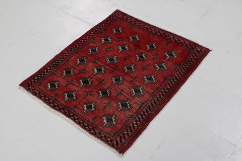Turkman Red Square Hand Knotted 27 X 30 Area Rug 99-111646 Image 2