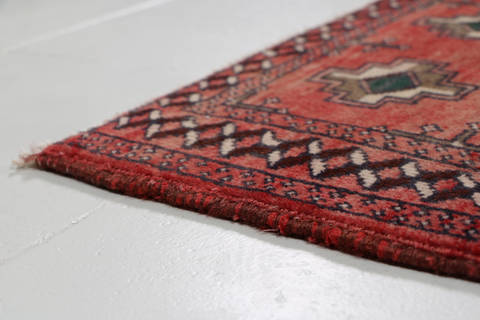 Turkman Red Square Hand Knotted 27 X 30 Area Rug 99-111646 Image 8