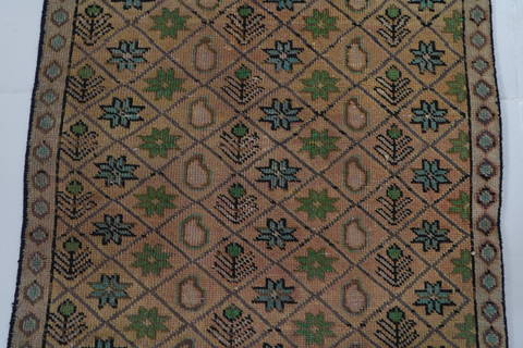 Tabriz Yellow Hand Knotted 30 X 48  Area Rug 99-111647 Image 5