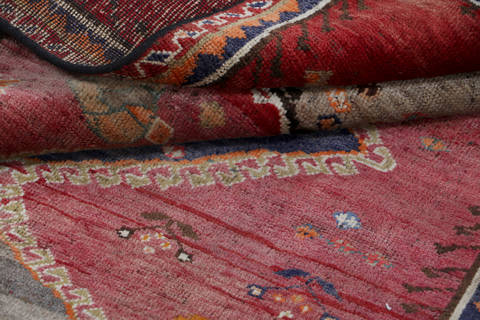 Shiraz Red Hand Knotted 35 X 51  Area Rug 99-111653 Image 13