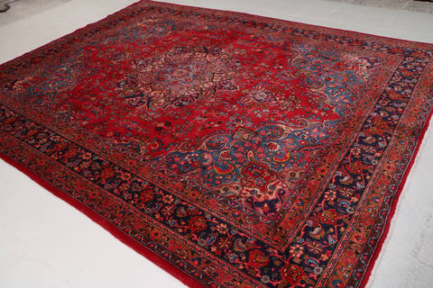 Sabzevar Red Hand Knotted 95 X 124 Area Rug 99-111706 Image 2