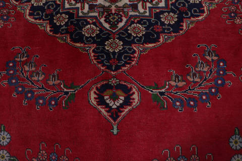 Tabriz Red Hand Knotted 79 X 101  Area Rug 99-111721 Image 11