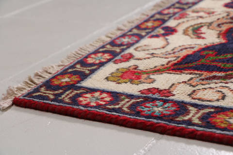 Tabriz Red Hand Knotted 79 X 101  Area Rug 99-111721 Image 9