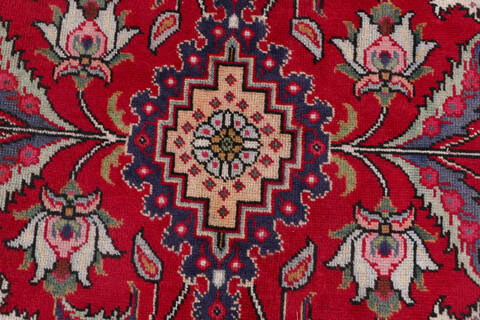 Tabriz Red Hand Knotted 94 X 134  Area Rug 99-111767 Image 9
