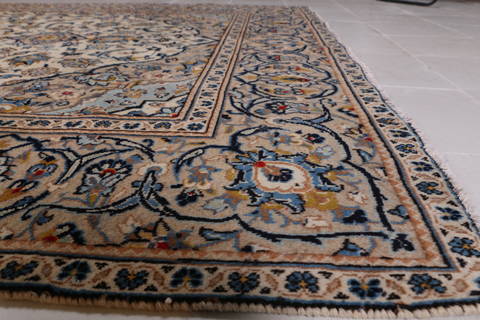 Kashan Beige Hand Knotted 63 X 911  Area Rug 99-111783 Image 11