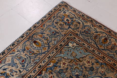 Kashan Beige Hand Knotted 63 X 911  Area Rug 99-111783 Image 7