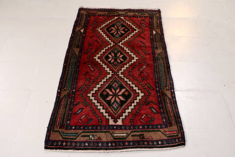 Hamedan Red Hand Knotted 26 X 411 Area Rug 99-111839 Image 1