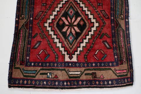 Hamedan Red Hand Knotted 26 X 411 Area Rug 99-111839 Image 6