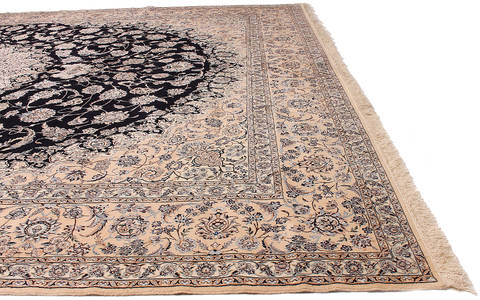 Nain Beige Hand Knotted 116 X 149 Area Rug 254-111873 Image 3