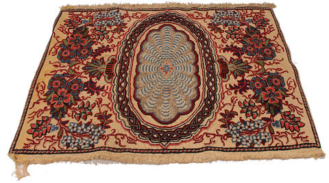 Kashan Beige Hand Knotted 25 X 31 Area Rug 254-111884 Image 2