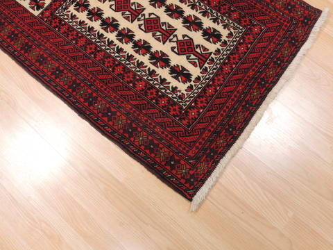 Baluch White Hand Knotted 28 X 311 Area Rug 100-111984 Image 5