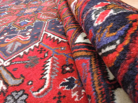 Heriz Red Hand Knotted 70 X 100 Area Rug 100-111992 Image 9