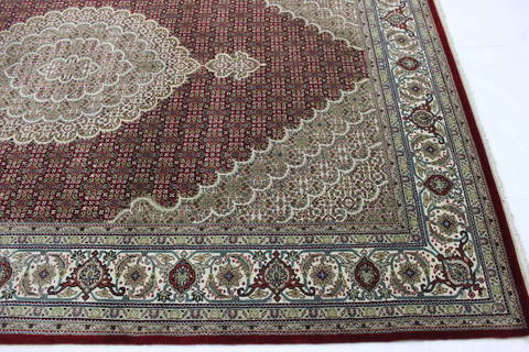 Mahi Red Hand Knotted 69 X 910 Area Rug 902-111996 Image 2