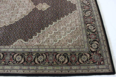 Mahi Black Hand Knotted 67 X 911 Area Rug 902-111997 Image 2
