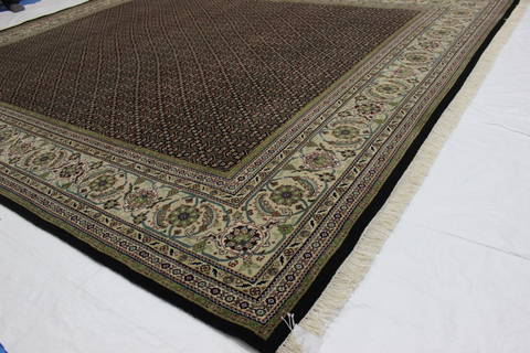 Mahi Black Hand Knotted 80 X 99 Area Rug 902-112007 Image 1