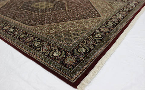 Mahi Red Hand Knotted 66 X 100 Area Rug 902-112015 Image 1