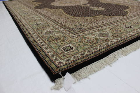Mahi Black Hand Knotted 67 X 911 Area Rug 902-112017 Image 1