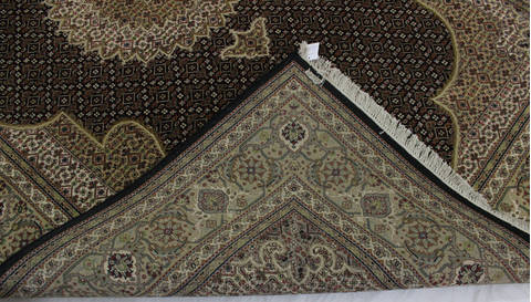 Mahi Black Hand Knotted 67 X 911 Area Rug 902-112017 Image 3