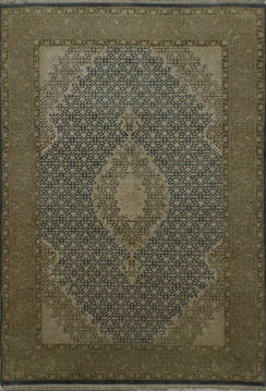 Mahi Green Hand Knotted 4'0" X 6'0"  Area Rug 902-112043