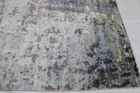 Modern Green Hand Loomed 56 X 80 Area Rug 902-112157 Image 1