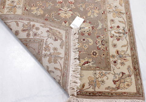 Jaipur Grey Hand Knotted 31 X 53 Area Rug 905-112219 Image 2
