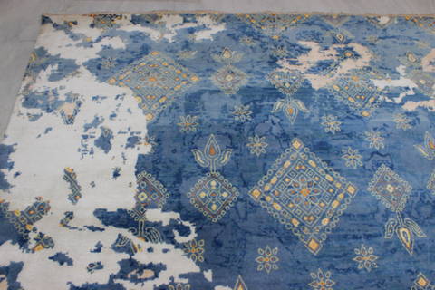Modern Blue Hand Knotted 90 X 124 Area Rug 905-112233 Image 4