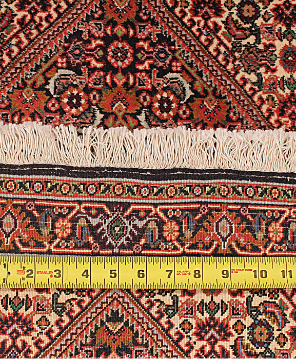 Bidjar Red Square Hand Knotted 68 X 68 Area Rug 254-112245 Image 1