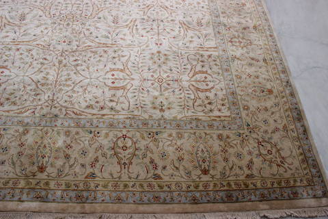Jaipur Beige Hand Knotted 91 X 121 Area Rug 905-112273 Image 3