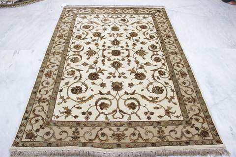 Jaipur White Hand Knotted 50 X 72 Area Rug 905-112309 Image 2