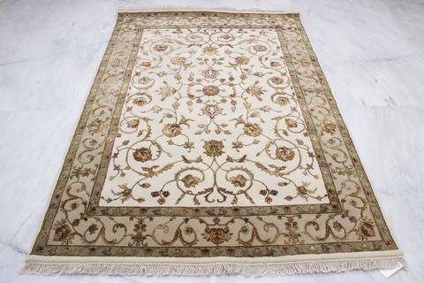 Jaipur White Hand Knotted 51 X 73 Area Rug 905-112311 Image 1
