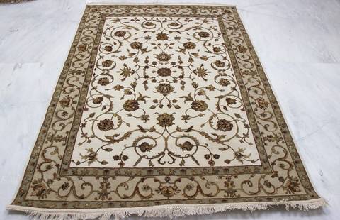Jaipur White Hand Knotted 51 X 73 Area Rug 905-112311 Image 2