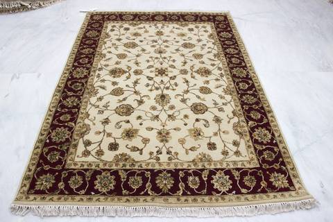 Jaipur White Hand Knotted 50 X 72 Area Rug 905-112334 Image 2
