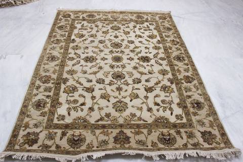 Jaipur White Hand Knotted 50 X 71 Area Rug 905-112340 Image 2