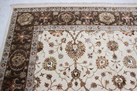 Jaipur White Hand Knotted 82 X 103 Area Rug 905-112389 Image 4