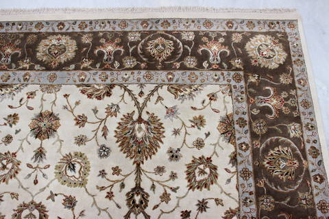Jaipur White Hand Knotted 82 X 103 Area Rug 905-112389 Image 5
